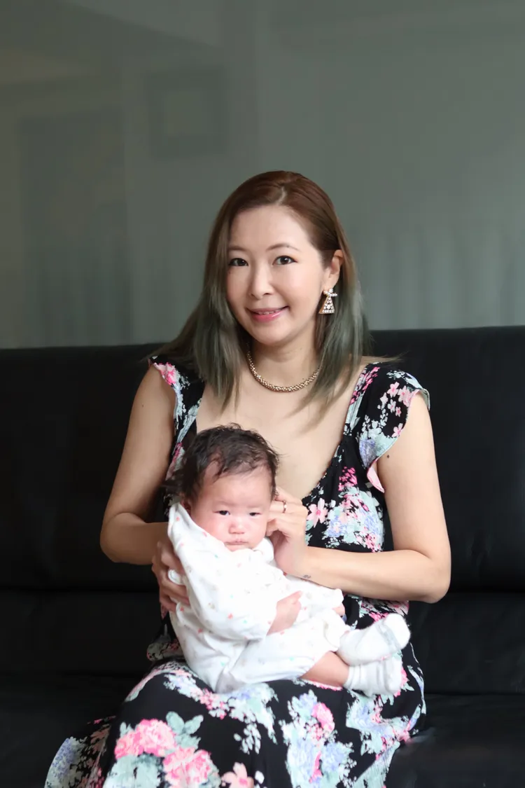 Makiyo照顧兒子，不怕屎尿。陳明中攝