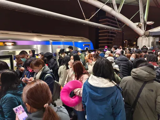 桃市跨年晚會+五月天演唱會加持　機場捷運運量創新高