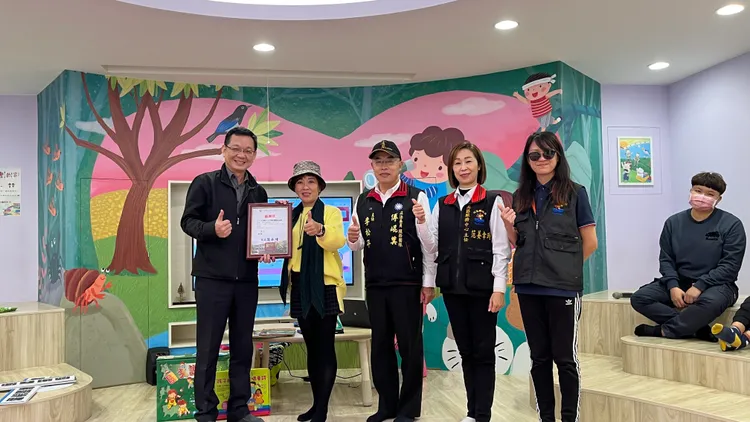 花蓮縣政府頒發感謝狀。縣府提供