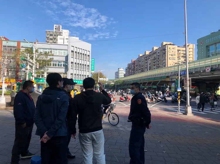 大安分局與交工處共同研議如何改善用路環境。翻攝畫面