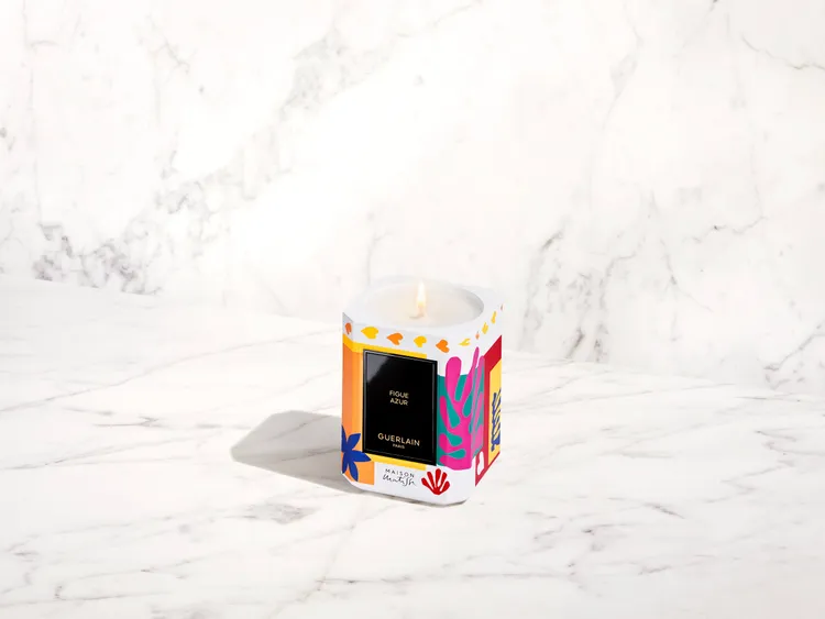 嬌蘭居家藝術蔚藍地中海香氛蠟燭馬諦斯限量版，全球限量500個，220g／8900元。品牌提供