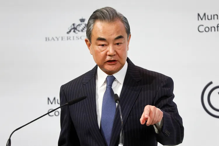 王毅18日砲轟美國擊落氣球之舉「近乎歇斯底里」。路透社