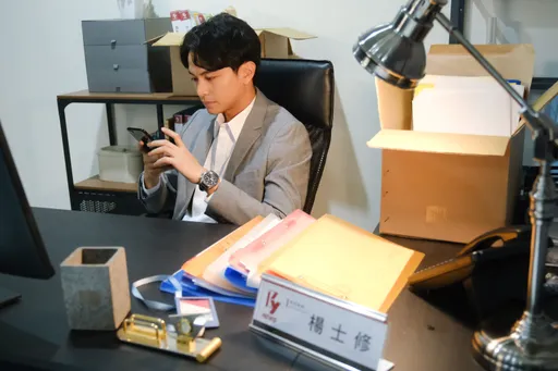 楊銘威出國遇詐護照險弄丟 超自戀竟以為「太帥」才被騙