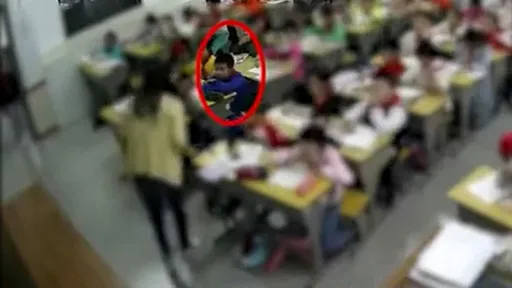 小二生「10分鐘7次舉手」說不舒服　女師不甩！拖半小時下課送醫沒命了