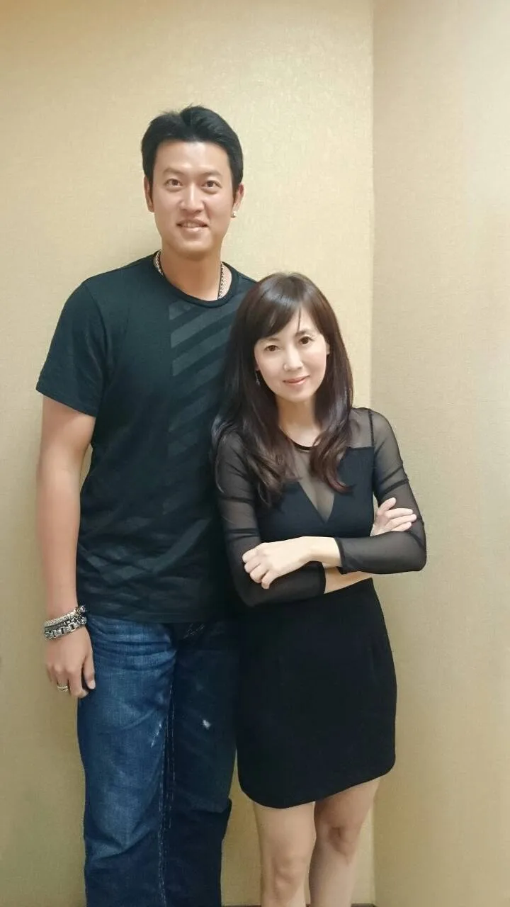 王建民與蕭嘉蓉合照。翻攝自蕭嘉蓉臉書