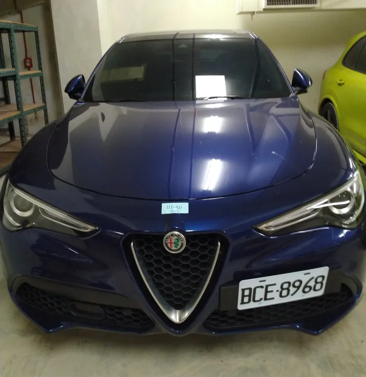 愛快羅密歐汽車。行政執行署台北分署提供