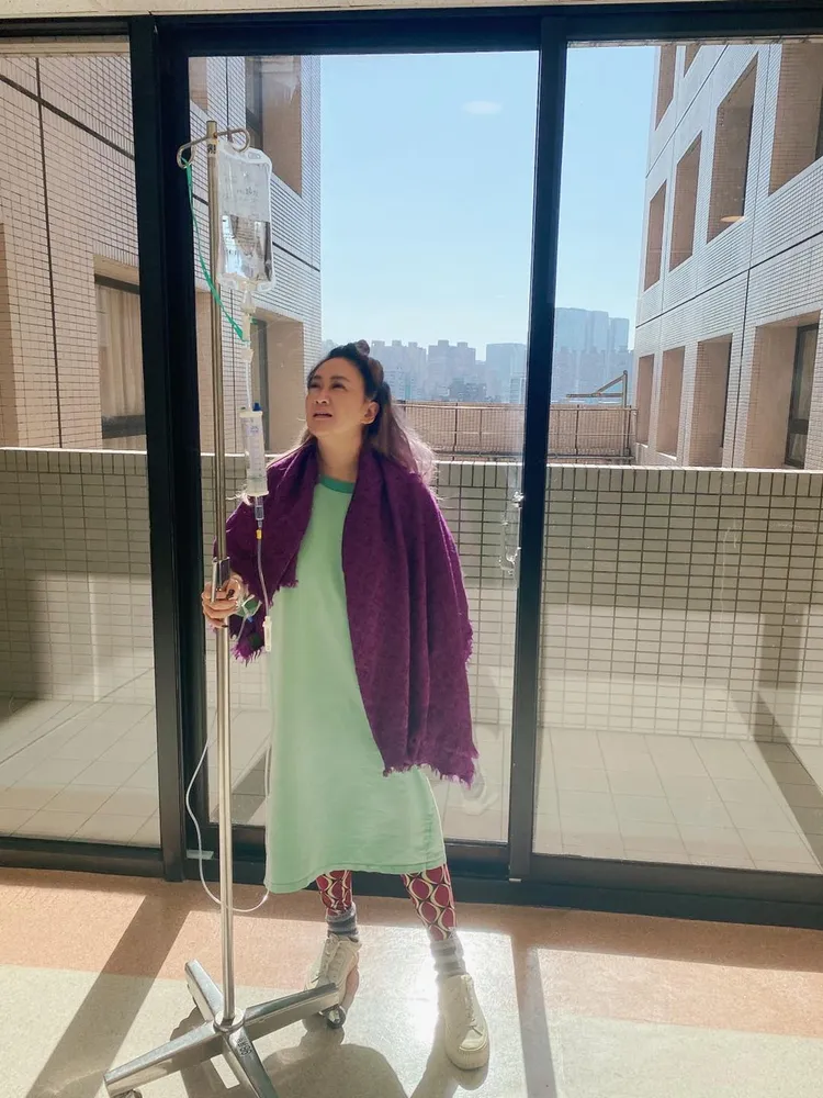 秀琴昨日終於能下床走路。翻攝自陳致遠&林秀琴的樂fun人生臉書
