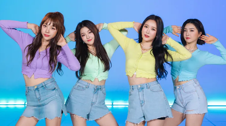 Brave Girls以《Rollin》的「鰩魚舞」翻紅，被封為「逆行奇蹟女團」。翻攝naver