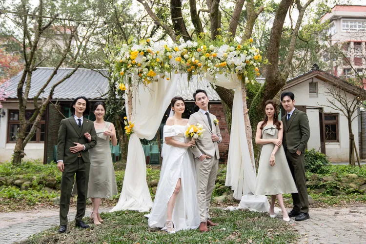 伴郎伴娘團陣仗堅強。汗土娛樂提供