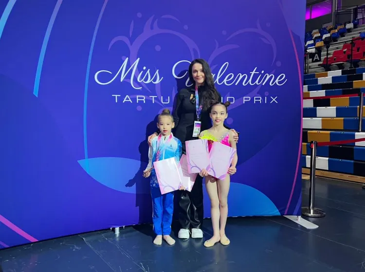 瑞莎帶體操小選手去愛沙尼亞比賽。翻攝瑞莎臉書