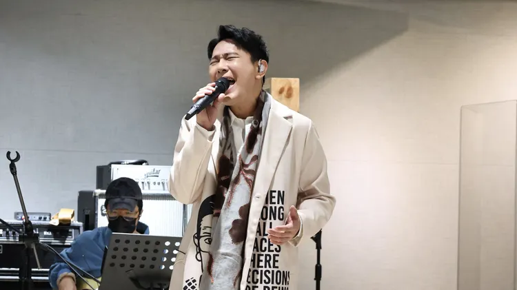 張信哲賣力彩排。莊宗達攝