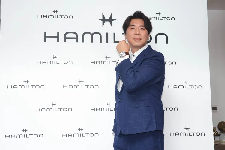 梁赫群送名錶給愛妻。彭欣偉攝