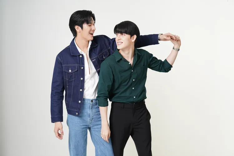 Mos（左）、Bank開設共同IG，時常分享私密照放閃。D.SHOW提供