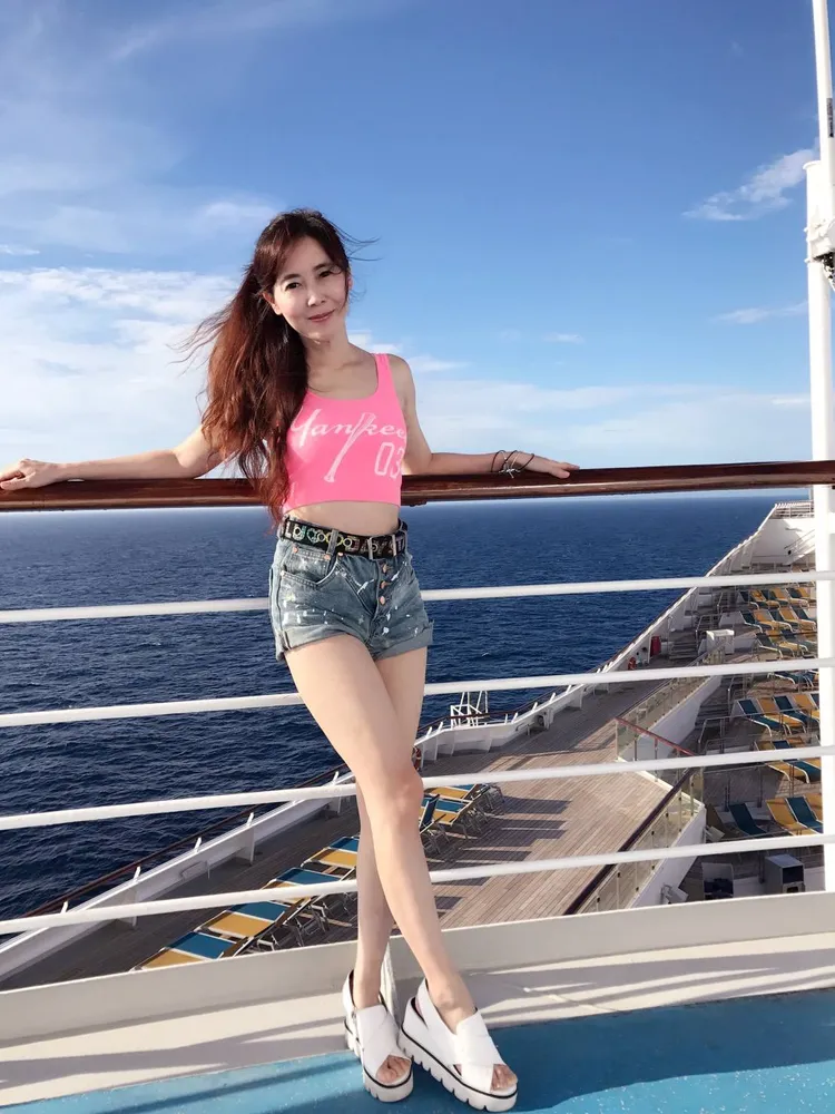 53歲的蕭嘉蓉，身材保養得宜。引自蕭嘉蓉臉書