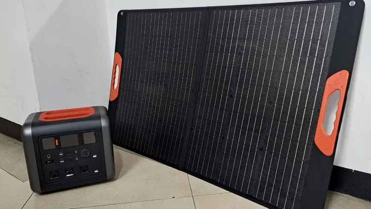 儲能行動電源消防套組設備。新北市消防局提供