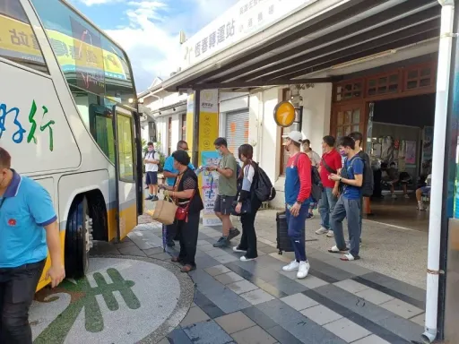 遊覽車缺工3000人!交通部救觀光 補貼1年最高6萬元