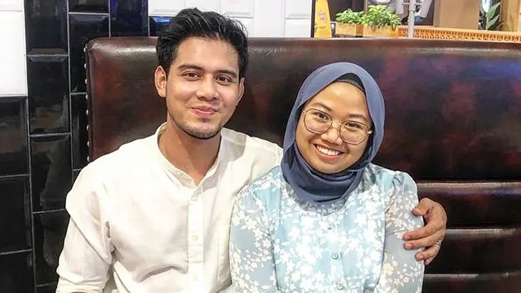 哈菲茲與妻子努魯。翻攝自哈菲茲IG