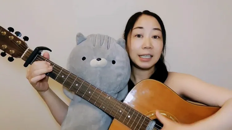 翻攝自小栗由加YouTube