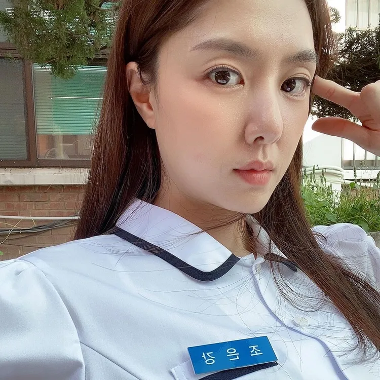 徐智慧放送打扮成高中生的清純照。翻攝徐智慧IG