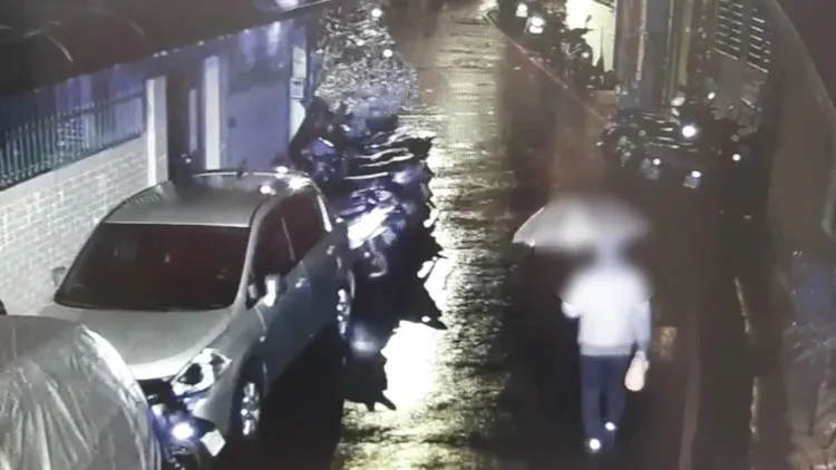 盧姓男子凌晨前往該起火民宅。中和警分局提供