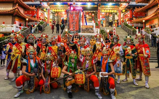 搶連假觀光人潮 高雄內門宋江陣藝陣輪番上陣