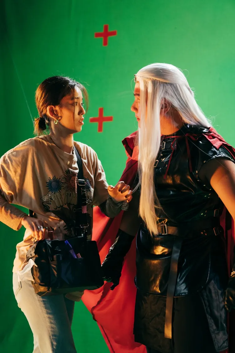 阿翰（右）笑說能嗆陳庭妮滿爽的。威視提供