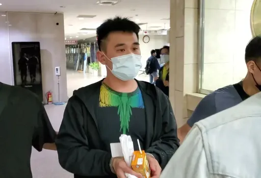 派出所前毆打候選人! 他出庭曝光犯案動機:跟女友吵架