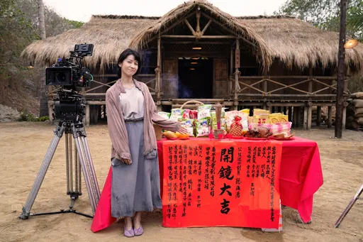 连俞涵《听海涌》不修边幅走战地风 坦言比《一把青》更饱受摧残