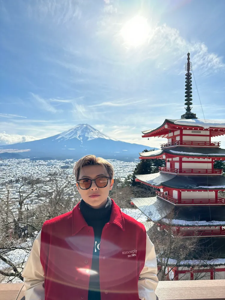 王子與富士山完美合影。喜鵲娛樂提供