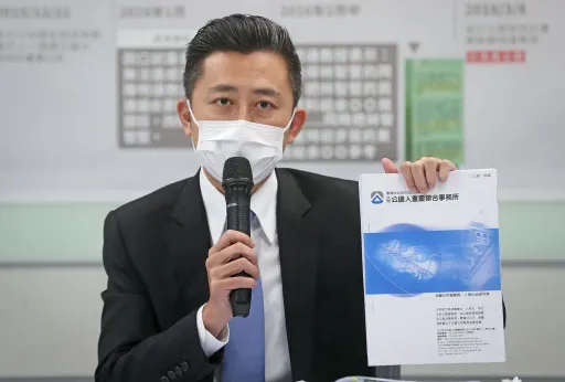 民進黨官網悄下架「林智堅沒抄襲」辯護文 在野立委狠酸:拗不下去