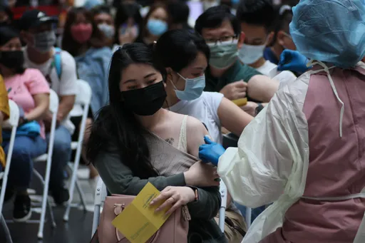 快打不到BNT了! 看《壹蘋》5大QA掌握抗疫下半場