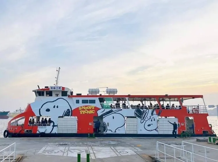 高雄市區通勤月票399元方案，預計4月上路，可在高雄市區內享有無限次使用捷運、公車、輕軌、渡輪、公共自行車YouBike。讀者提供