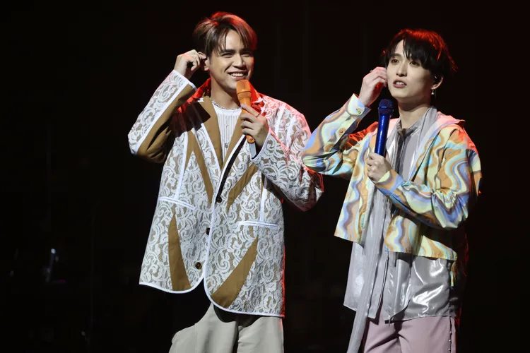 陳零九（左）擔任邱鋒澤演唱會嘉賓。林林攝