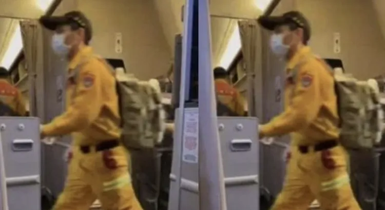 有網友機場拍到救援英雄們上飛機的一瞬間，紛紛留言祈禱他們可以平安歸來。翻攝自爆廢公社二館