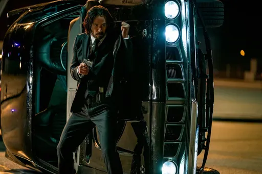 基努李維為《捍衛任務4》苦練9個月「車功夫」 導演掛保證「好萊塢最會開車的男人」