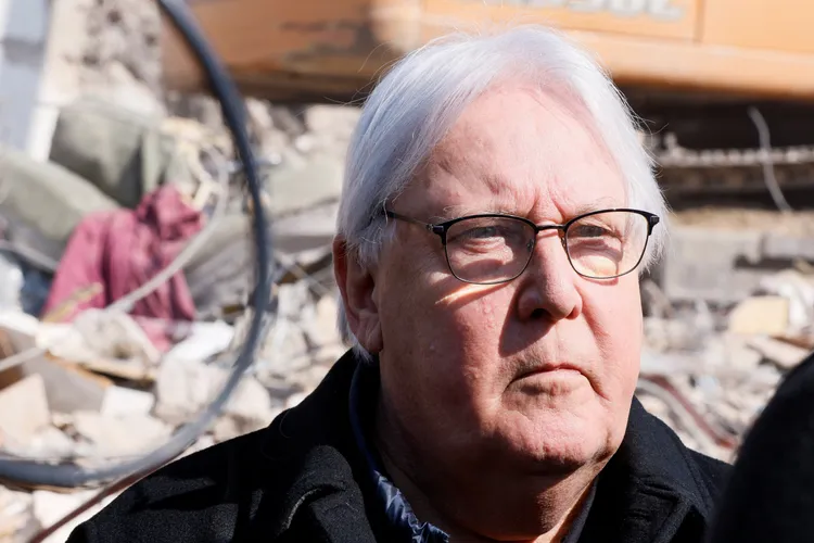 聯合國人道事務與緊急援助負責人葛瑞菲斯，正在土耳其阿達那省勘災。路透