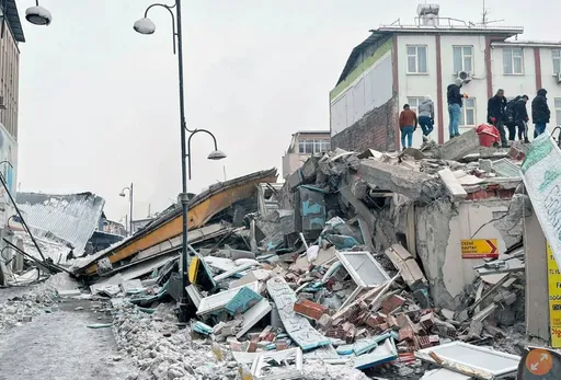 獨家|土耳其地震驚魂夜!窩車上不敢回家 台灣媳婦「像在洗衣機被攪動」