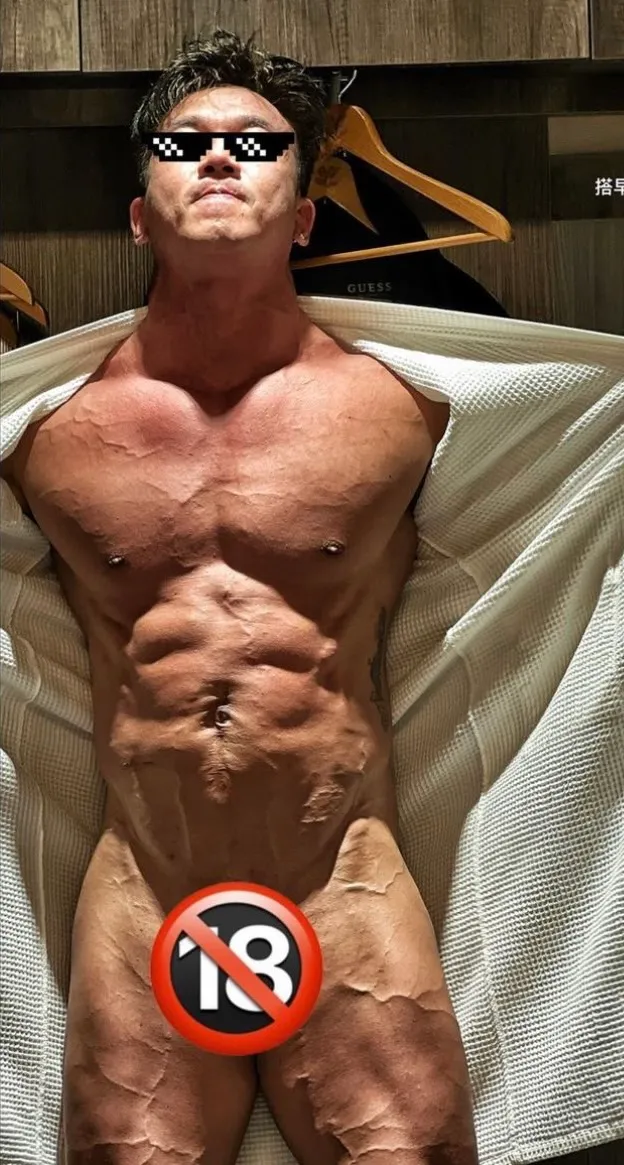 李沛旭身材超壯。翻攝李沛旭IG