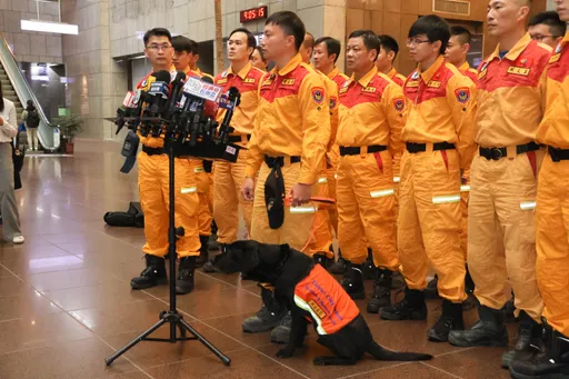 土耳其救災超高危　空間會「乾坤大挪移」！儀器確認受困者位置「最亢奮」