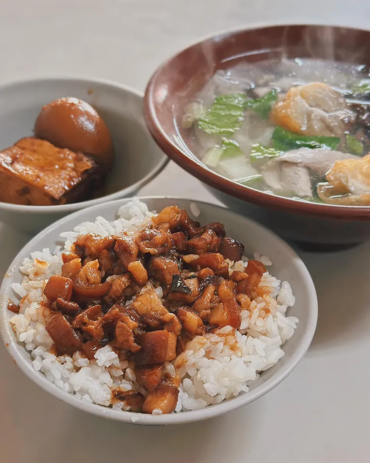 歐陽靖今天吃的早餐。翻攝臉書粉專《GinOy 歐陽靖》