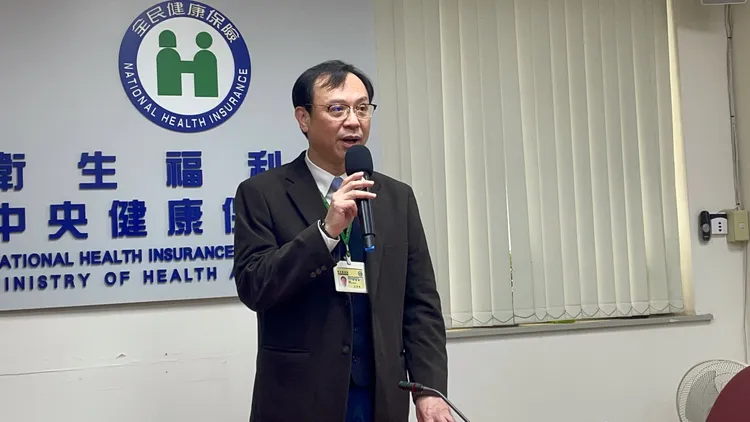 健保署長石崇良說，健保署規劃指示用藥將訂地板價。林志怡攝