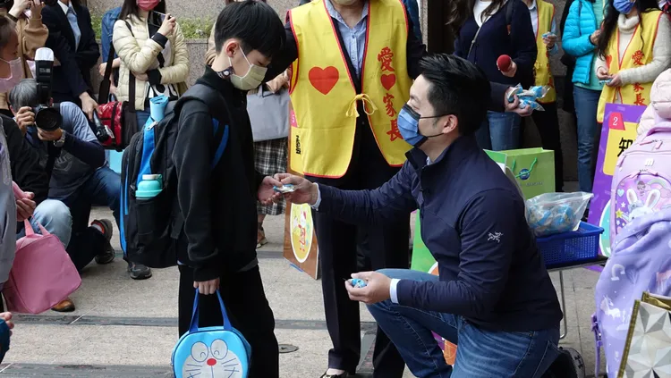 蔣萬安未正面回應，是否認為蔣家後代的身份是枷鎖。莊宗達攝