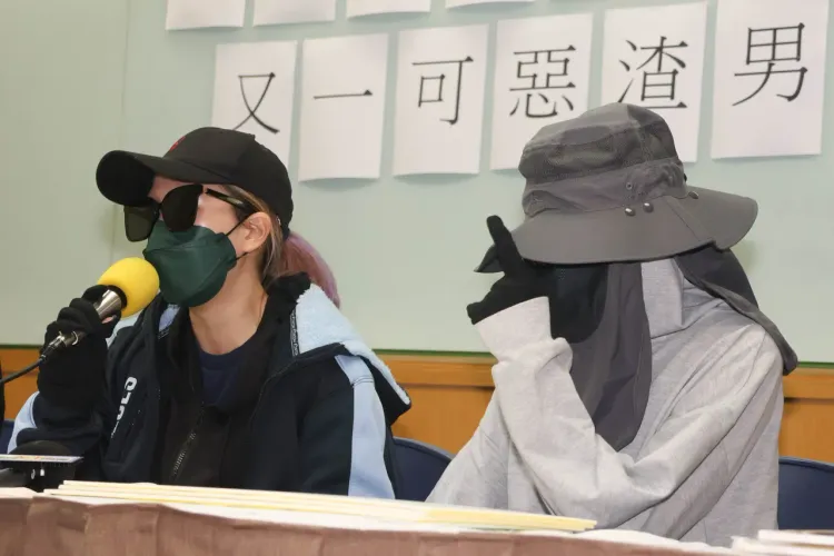 兩名受害者今天出面指控陳玄曄「政治渣男」。彭欣偉攝