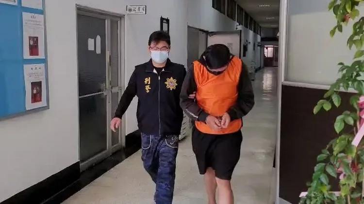 警方逮捕歐嫌，將他依詐欺罪送辦。讀者提供