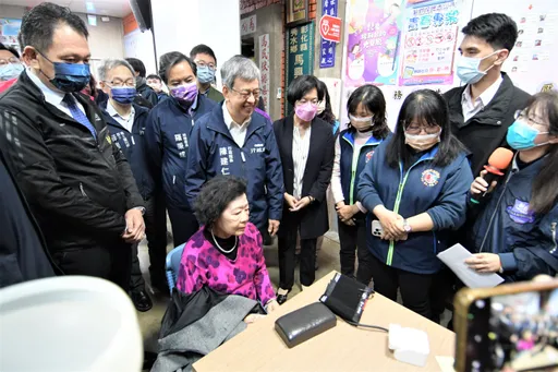 陳建仁參訪彰化社區發展協會 王惠美趁機爭取六大建設