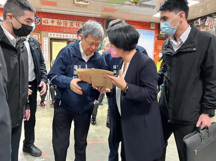 彰化縣長王惠美趁機向陳建仁提出彰化六大建設協助。彰化縣府提供