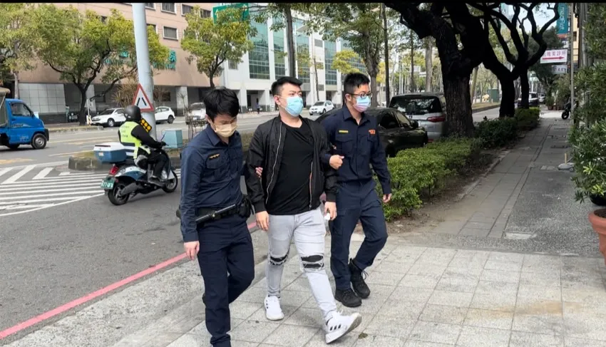 警方逮捕谢姓共犯。读者提供