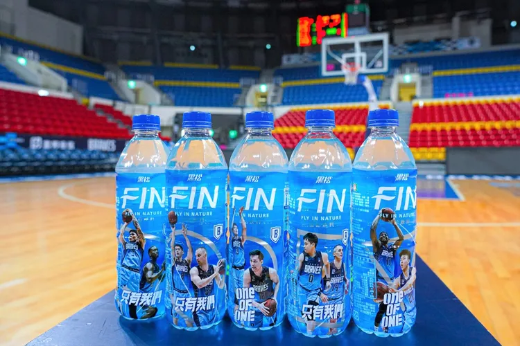 2/24例行賽中場活動將送出「一年份的PET580ml FIN補給飲料」大獎。業者提供