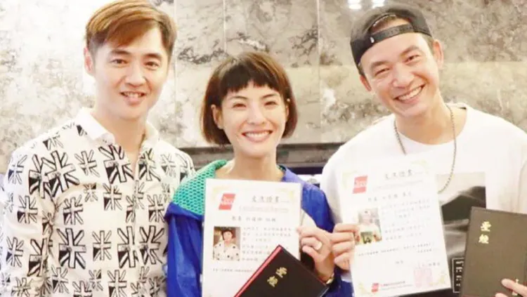 阿Ben（右起）、徐小可夫婦原本在宋逸民的「藝起發光」教會，現雙方鬧翻。翻攝藝起發光臉書