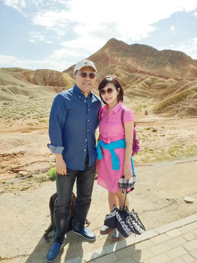 張斯綱曬出與愛妻合照。取自張斯綱臉書